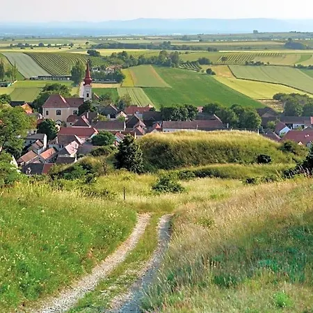 Bed & Breakfast Weingut Familie Schuster 3*
