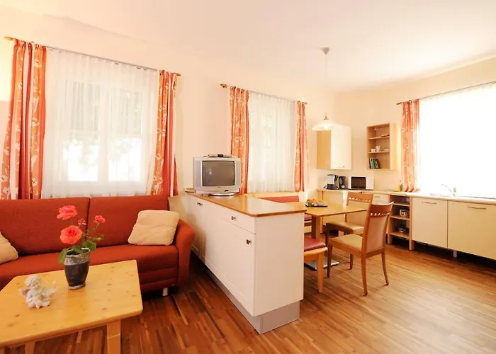 Weingut Familie Schuster Bed & Breakfast 3*