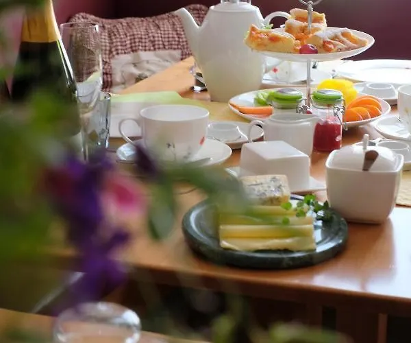 Bed & Breakfast Weingut Familie Schuster 3*