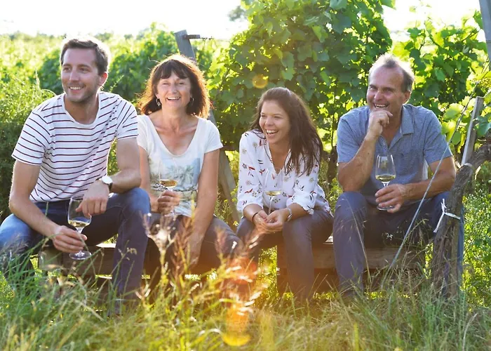 Weingut Familie Schuster Bed & Breakfast 3*