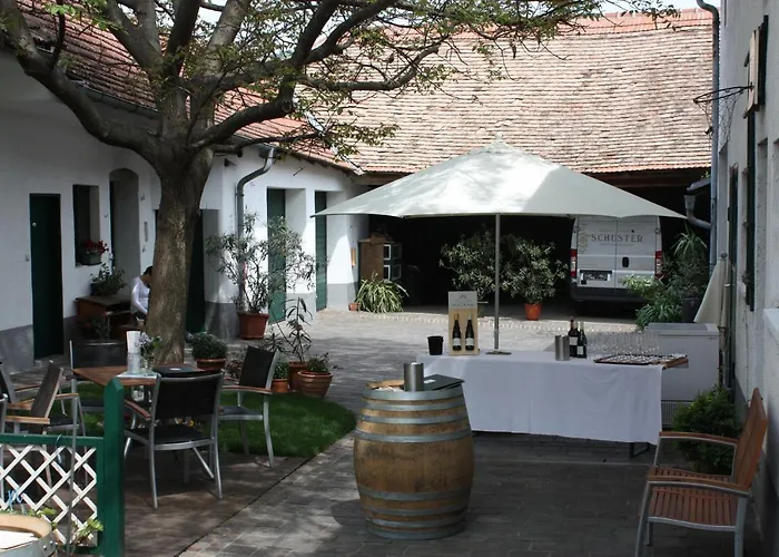 Bed & Breakfast Weingut Familie Schuster Grossriedenthal